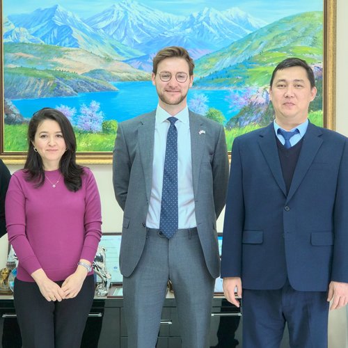 Сегодня представители посольства Великобритании посетили Ташкентский международный университет Кимё